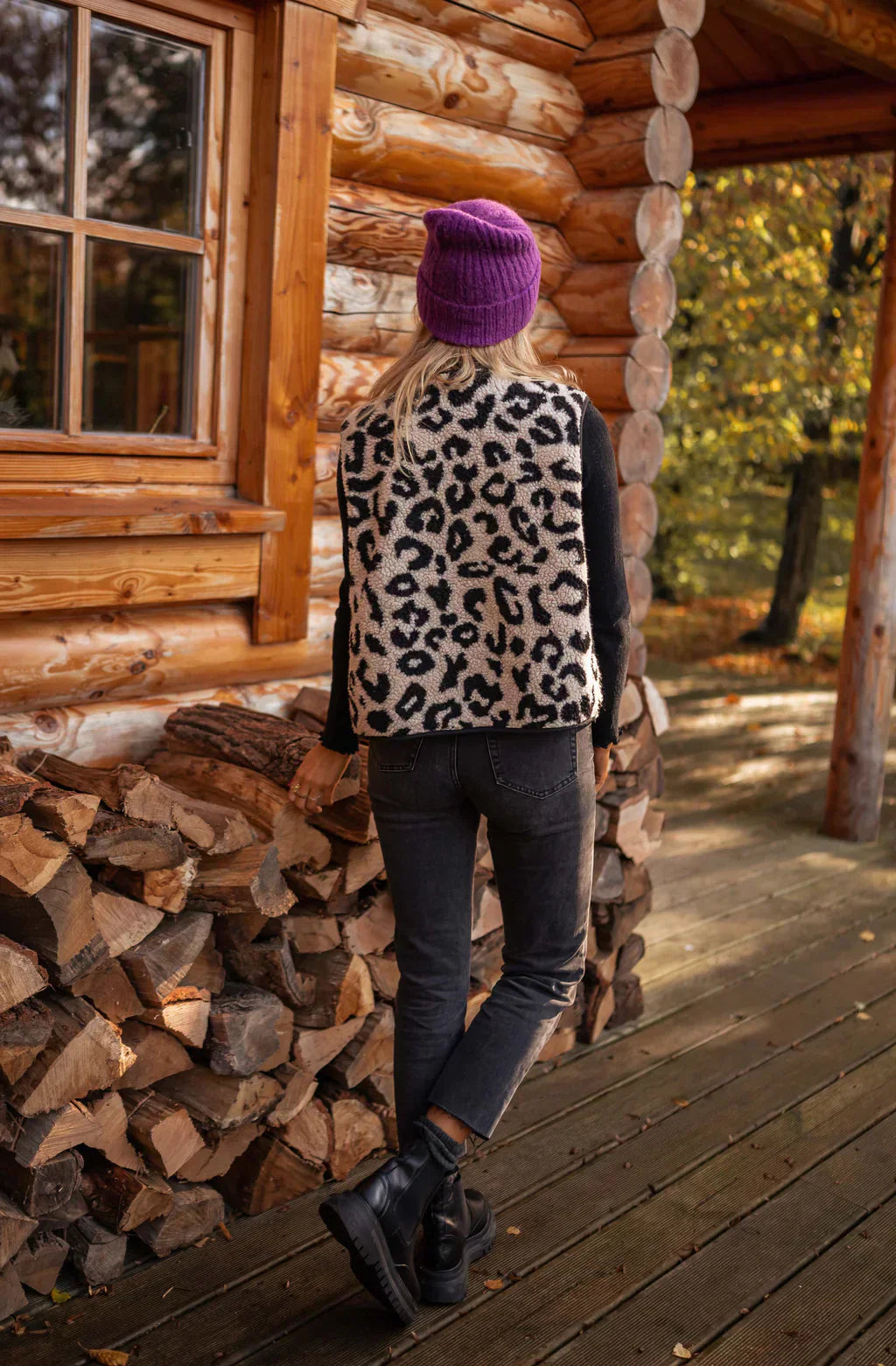 Evi - Pletená vesta s leopardím vzorem