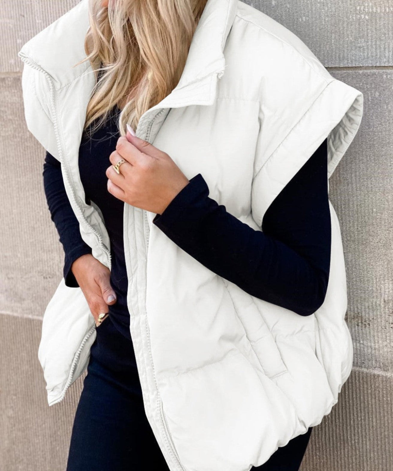 Jessica - Trendy vesta s rukávy